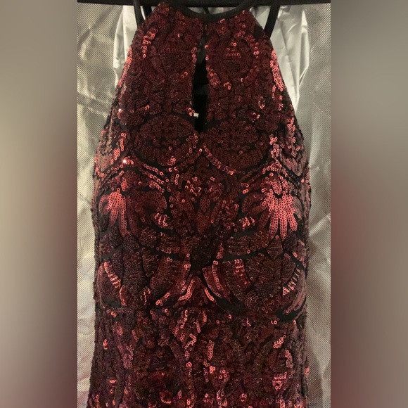 Prom dresses - Picture 2 of 7